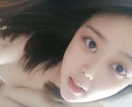 水蜜桃味仙女，清纯外表下藏不住的极致诱惑！ 海报