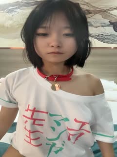 #直播_清纯呆萌短发萌妹！带着项圈，娇小身材，新买的跳蛋震穴，掰开小穴 海报