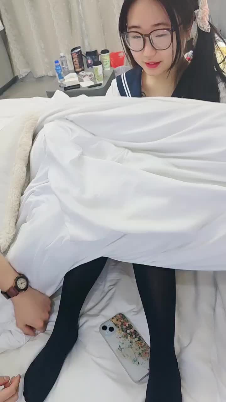 二零二五三月十九号_激情06m妹1 海报