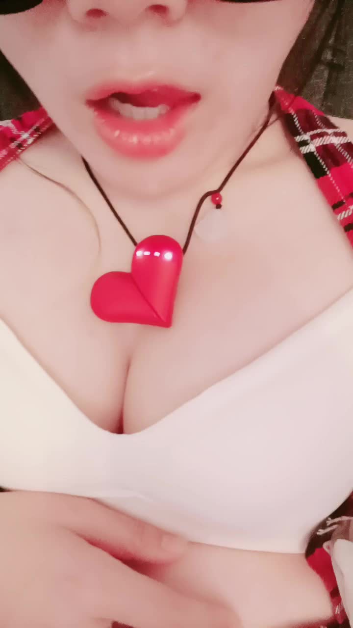 二零二四三月零七_爱情在哪 海报