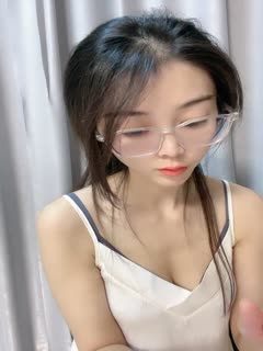 文静新人眼镜小姐姐！苗条身材全裸秀！ 海报