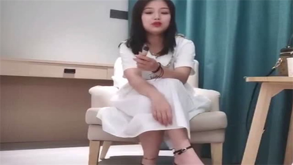 老表探花真实记录：高端会所撩到巨乳美艳人妻 外约实战全程高能 海报